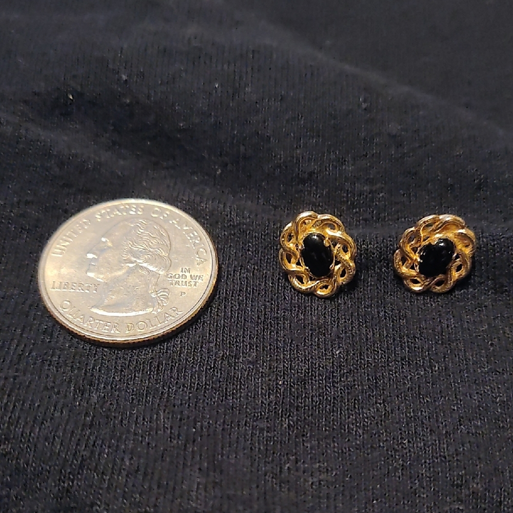 Black Onyx Wreath 14k Gold Stud Earrings